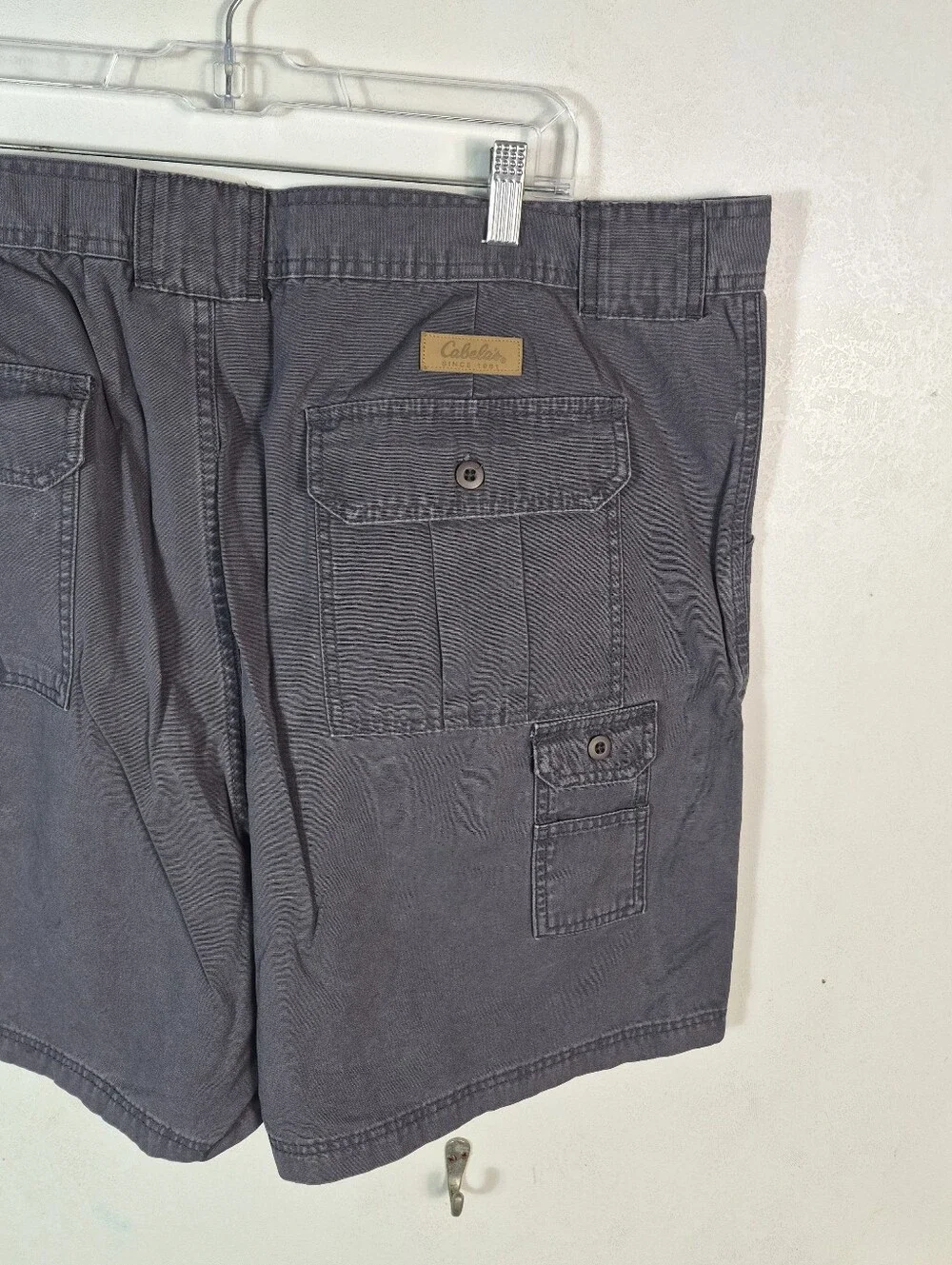 Cabela's Men's 7 Pocket Hiker Cargo Shorts Gray Size 46